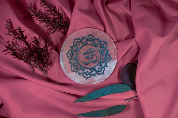 Om Engraved Selenite Plate – Crystal Charging Board for Meditation, Energy Cleansing & Spiritual Decor