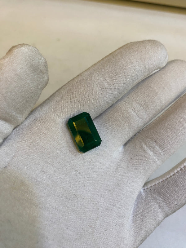 Premium Natural Zambian Panna (Emerald) – 11.2 Carat | High-Quality Green Emerald Gemstone