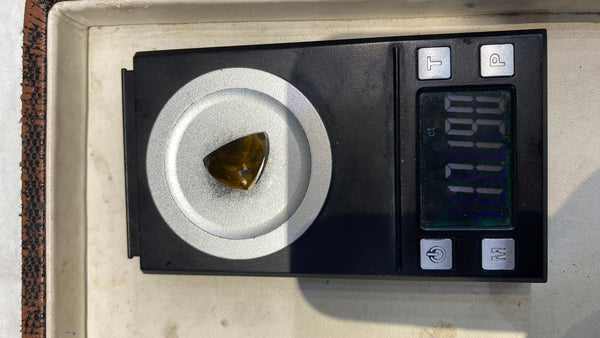 100% Natural Premium Citrine Stone – 17 Carat | 100% Original High-Quality Yellow Gemstone