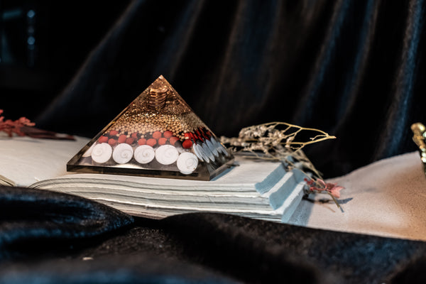 Gomti Chakra Pyramid for Home & Office – Attract Wealth & Remove Negativity