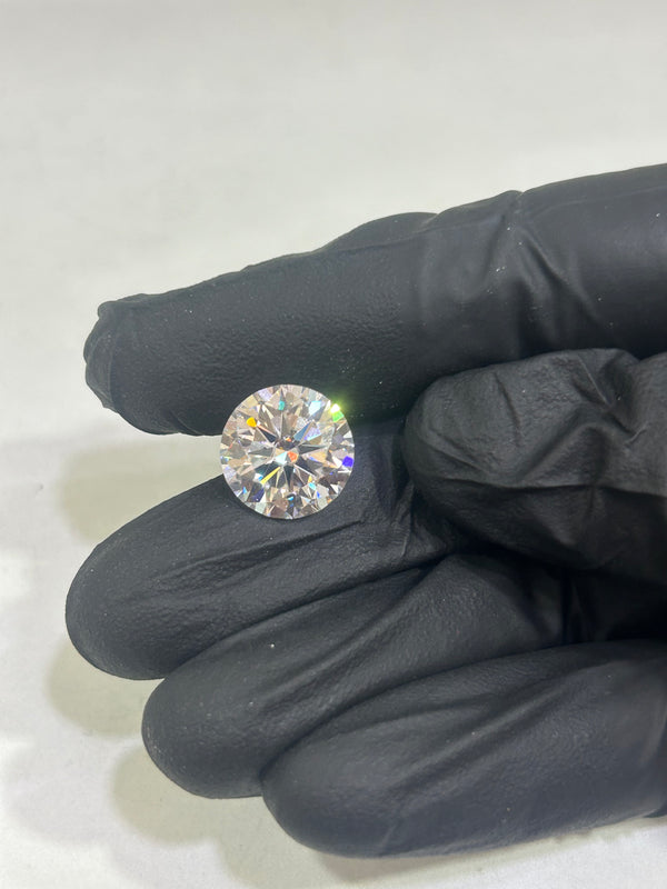 100% Natural Moissanite – 6 Carat