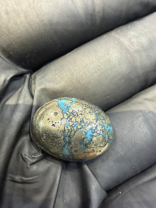 100% Natural Irani Firoza – 21.48 Carat