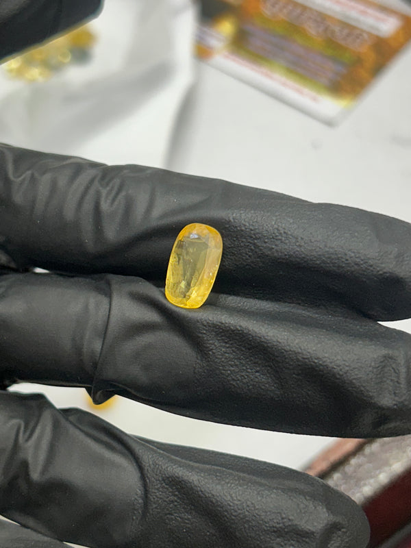 100% Natural & Original Premium Ceylon Pukhraj (Yellow Sapphire) – 4.5 Carat | Sri Lanka | High-Quality Gemstone