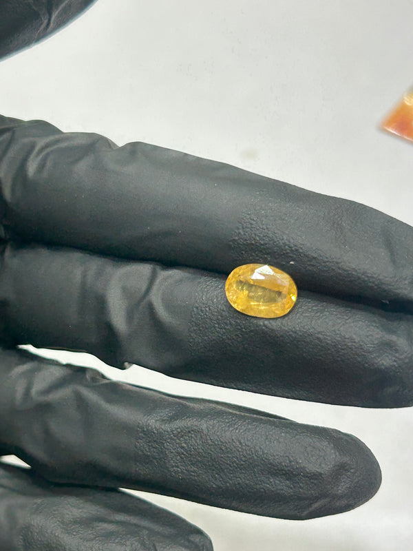 100% Natural & Original Premium Ceylon Pukhraj (Yellow Sapphire) – 3.5 Carat | Sri Lanka | High-Quality Gemstone