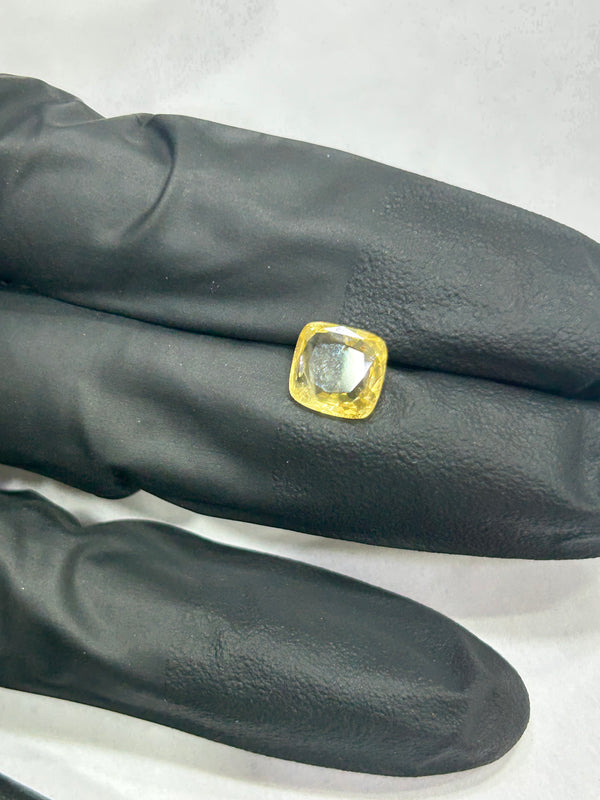 100% Natural & Original Premium Ceylon Pukhraj (Yellow Sapphire) – 2.4 Carat | Sri Lanka | High-Quality Gemstone