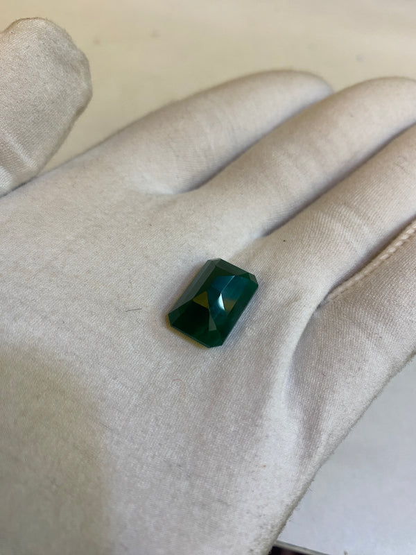 Premium Natural Zambian Panna (Emerald) – 11.2 Carat | High-Quality Green Emerald Gemstone