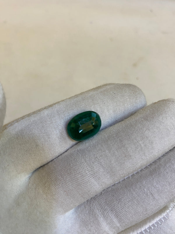 100% Natural Premium Zambian Panna (Emerald) – 5.3 Carat | High-Quality Green Gemstone