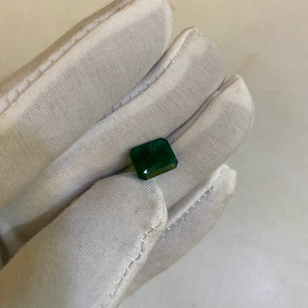 100% Natural Premium Zambian Panna (Emerald) – 4.6 Carat | High-Quality Green Gemstone