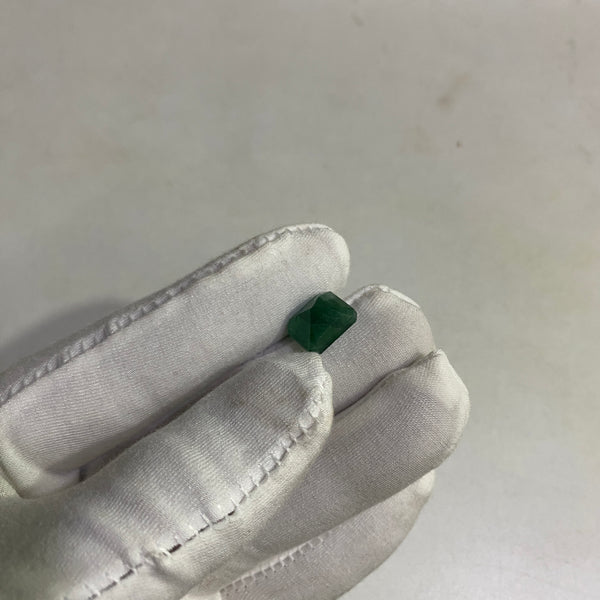 100% Natural Premium Zambian Panna (Emerald) – 5.2 Carat | High-Quality Green Gemstone