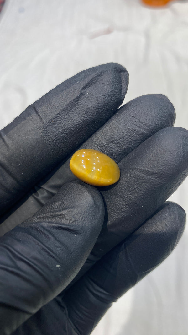 100% Natural Premium Cat’s Eye Stone (Lehsunia) – 11.6 Carat | 100% Original High-Quality Gemstone