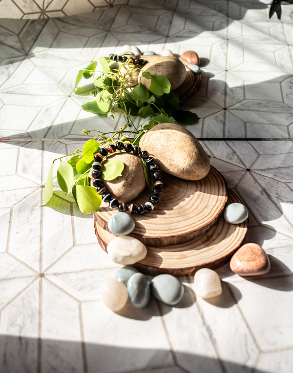 Natural Black Agate Stone Bracelet – Grounding & Energy Protection